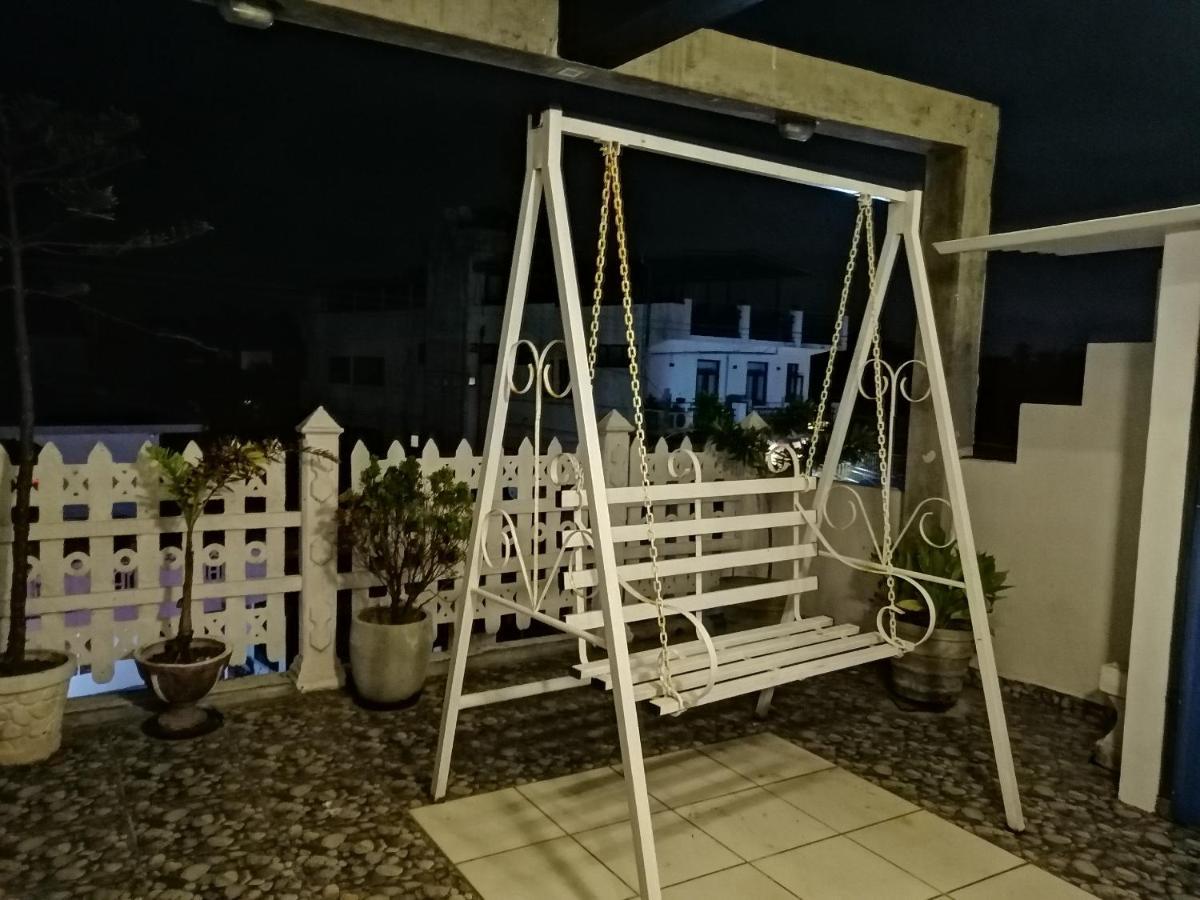 Le Petit Hotel & Restaurant Negombo Exterior foto